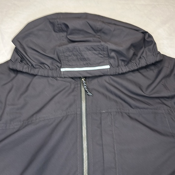 Patagonia Women's Jacket Size XS Mountain View Black Windbreaker - Picture 8 of 10